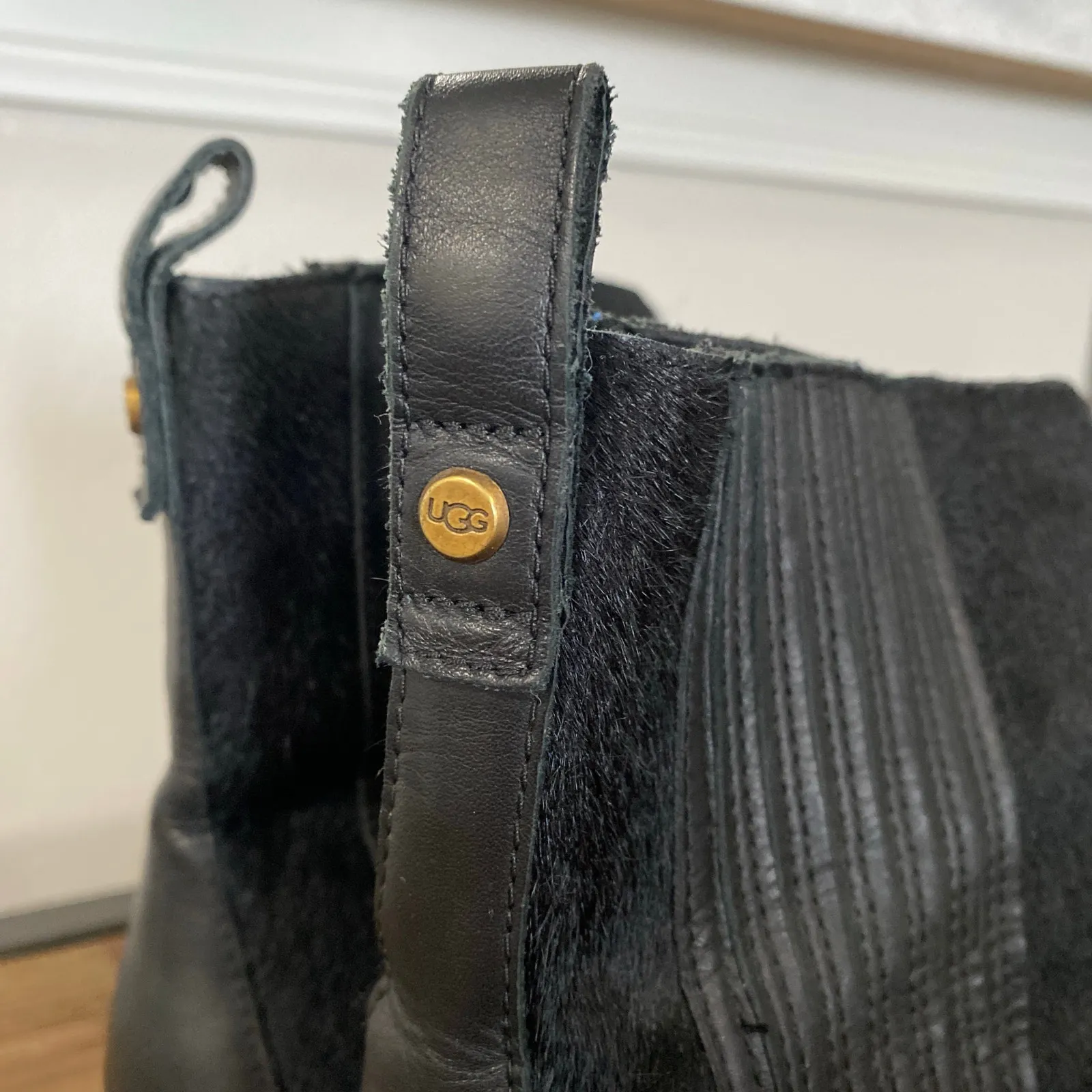 UGG Women's Camden Exotic Boot Black Calf Hair Size 9 Chelsea Fall Winter - Image 7