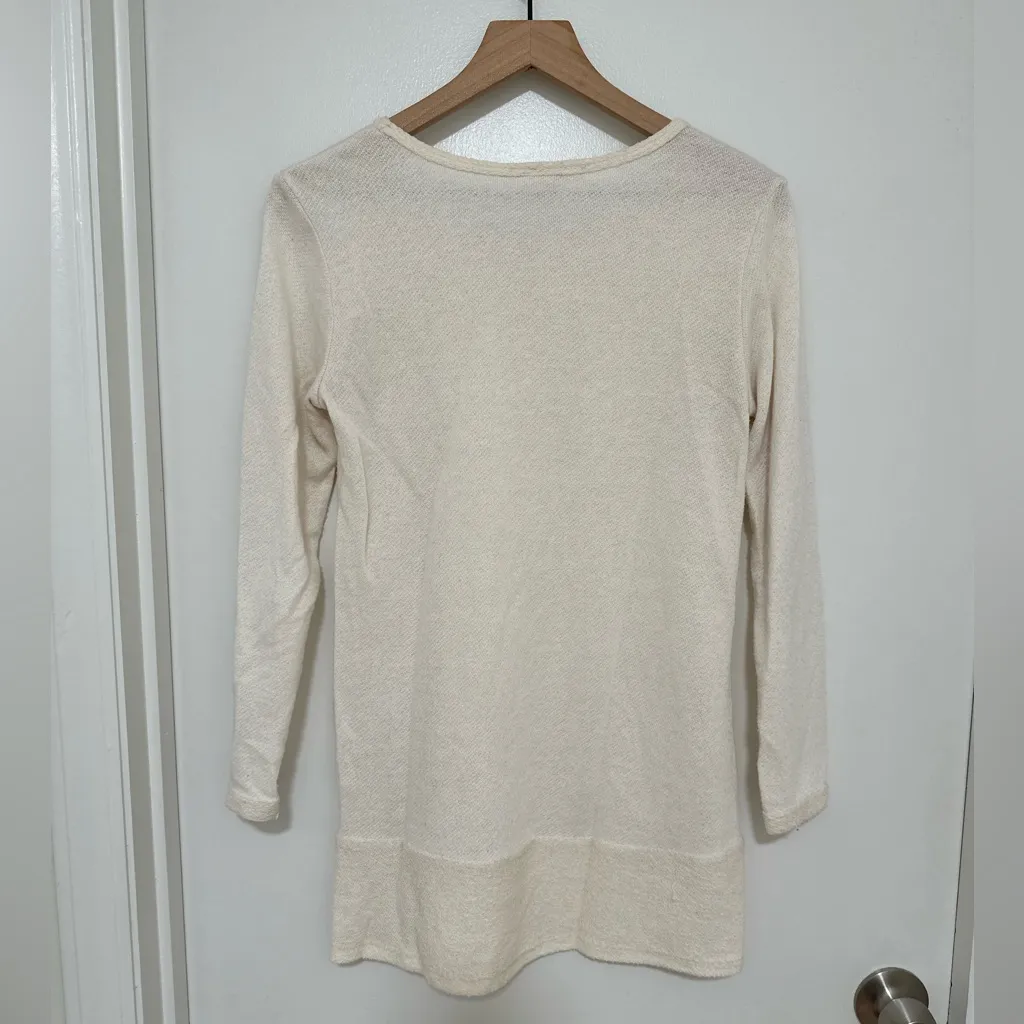 VESTIQUE | Ivory Knit Quarter Sleeve Top - Image 2