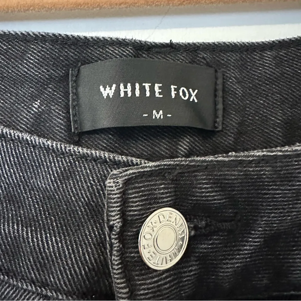 White Fox Bring The Style Low Rise Wide Leg Jeans Black Acid Wash Medium New - Image 6