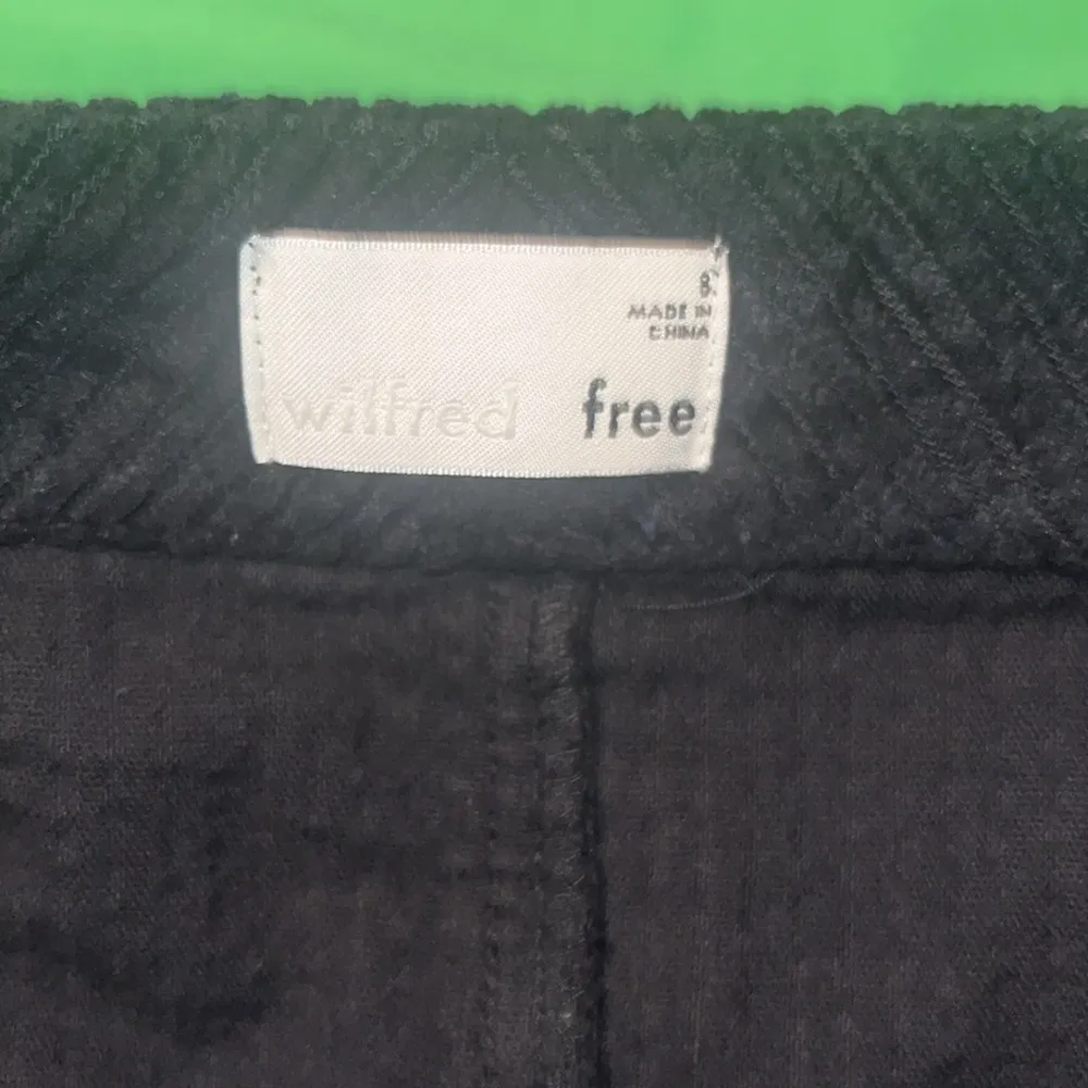 Wilfred Free Corduroy Black A-Line Button Down Mini Skirt size 8 - Image 4