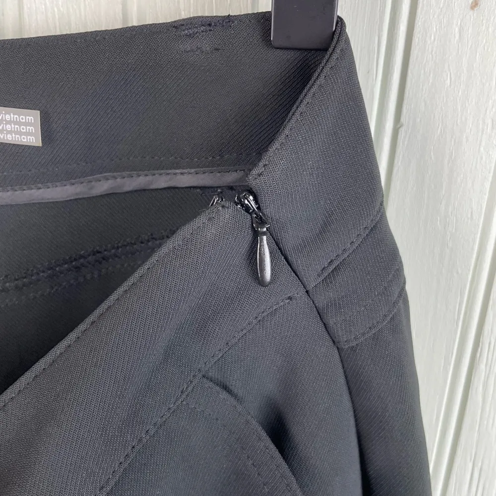 Karl Lagerfeld Women's Button-Front Ankle Pants Size 8 Black Wide Leg Sailor - Image 7