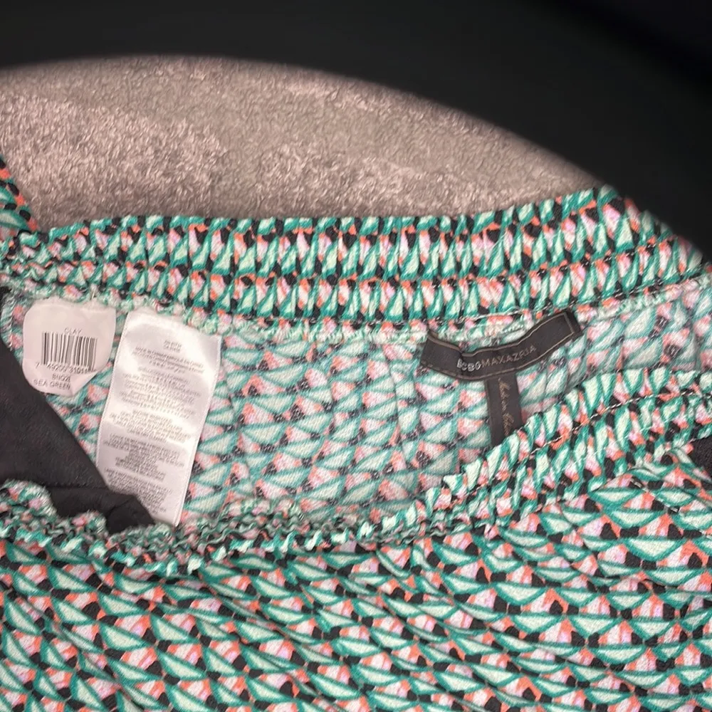 BCBGMaxazria 2 pocket pant in sea green and coral print with black side stripe - Image 3