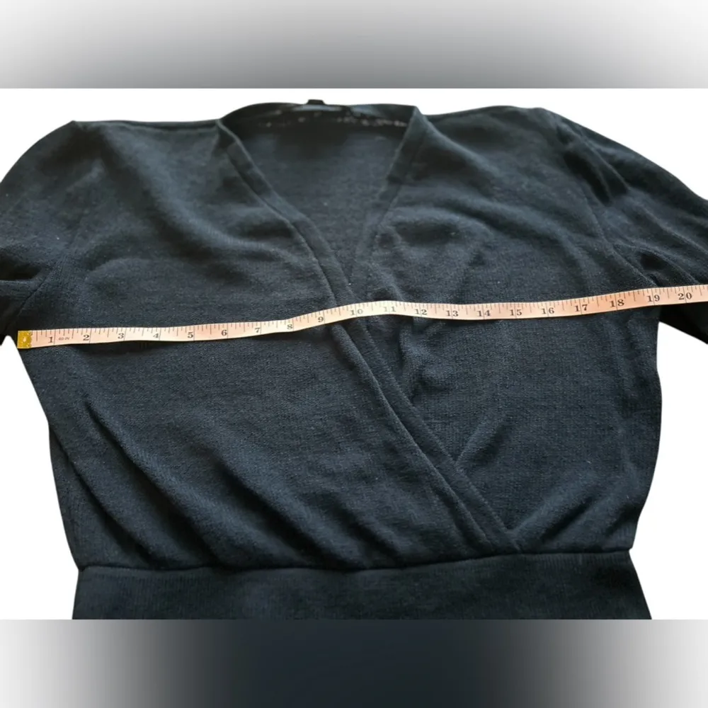 St. John Women's navy blue Wrap Sweater Top Size M Long Sleeve Casual - Image 6