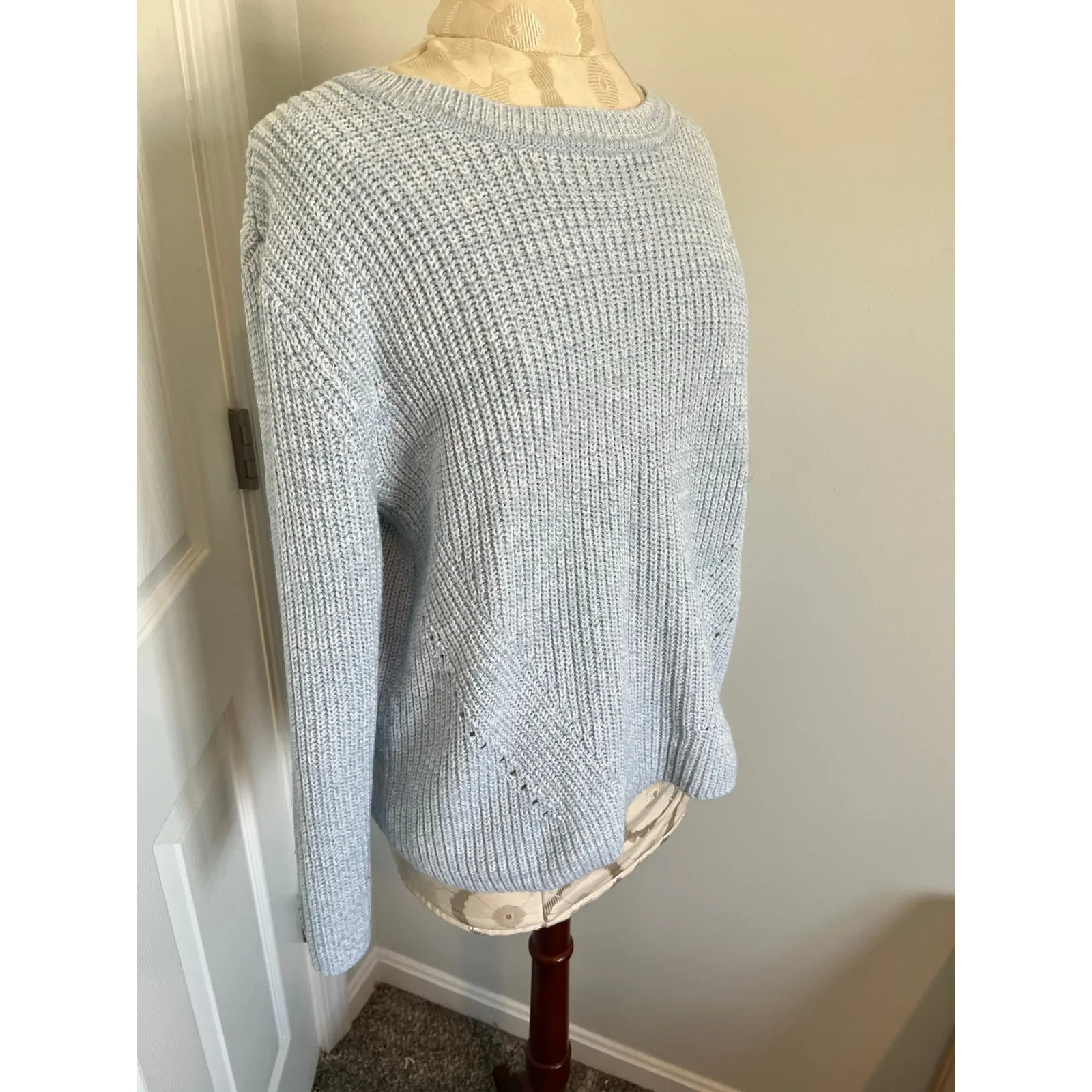 Harper Heritage Knit Criss Cross Back Long Sleeve Sweater Medium - Image 9