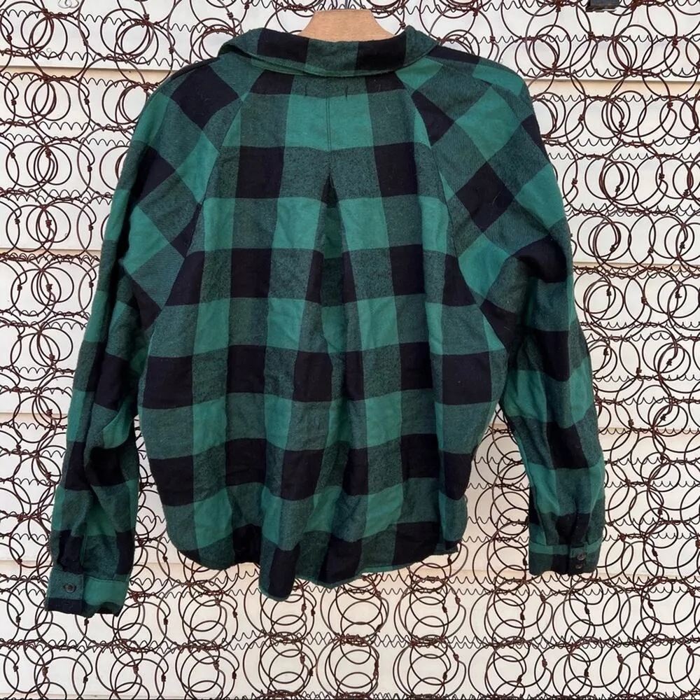 Urban Outfitters BDG "Courtney" tie front green black plaid flannel shirt SMALL - Image 4