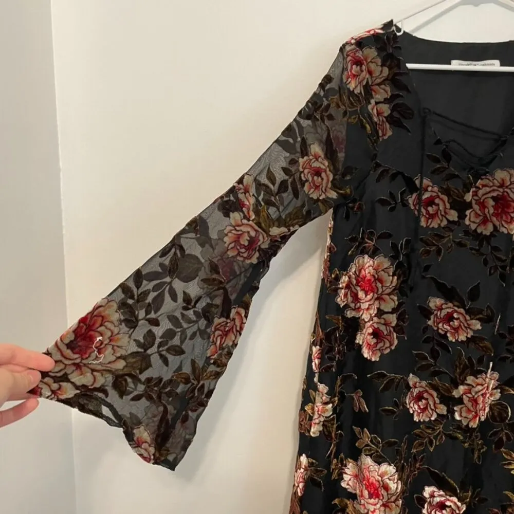 CUPCAKES AND CASHMERE ANTHROPOLOGIE Valda Velvet Burnout Dress Black Bell Sleeve - Image 8