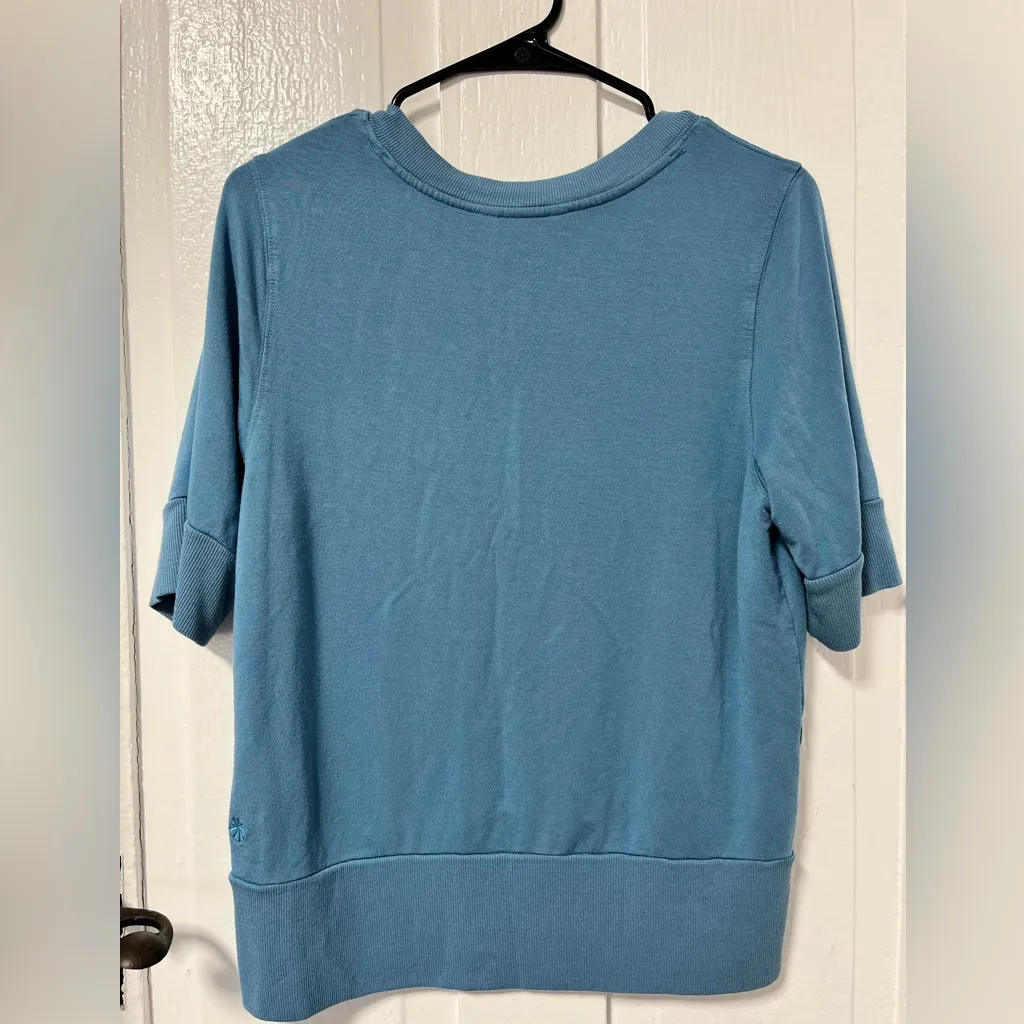 Athleta step forward sweatshirt v neck tee in skylark blue size medium - Image 3