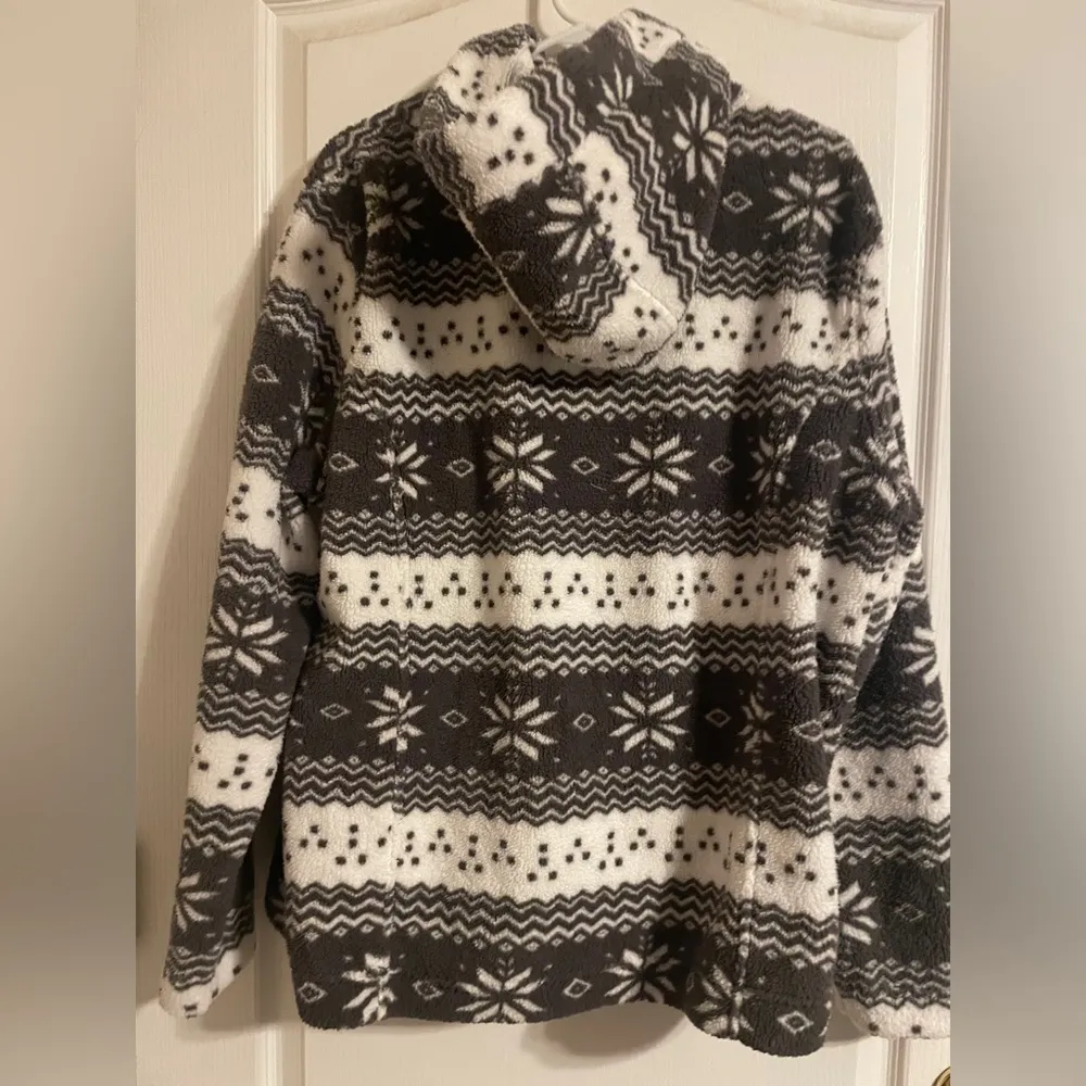 Princess Cruises Sherpa Pullover Hooded Sweatshirt Size XL Holiday Winter Cozy Gray - Image 2