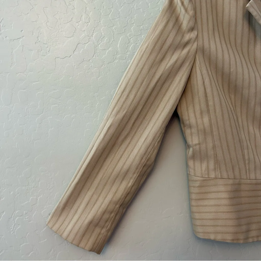 ⭐️Evan-Picone tan striped stretch blazer jacket with 4 button front size 12 - Image 3