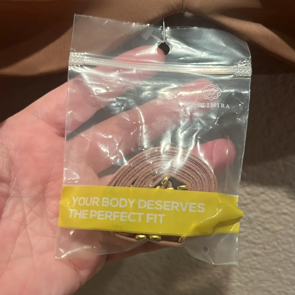 New Delimira Women’s Strapless Bra Nude Beige Tan Size 34DD or 34E - Image 3