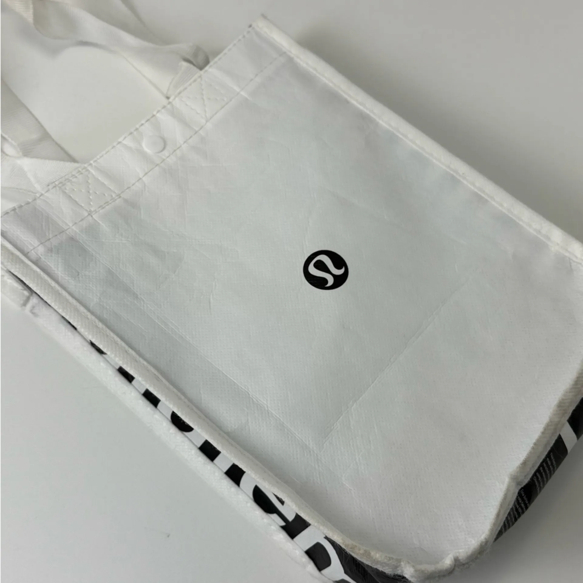 lululemon athletica White and Black Tote Bag - Image 2