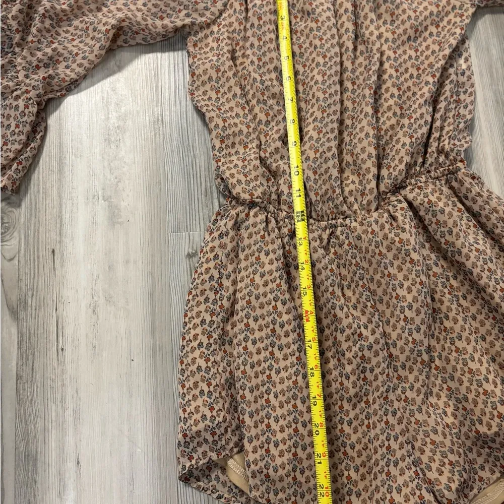 Reverse Floral Print Romper  boho style - Image 3