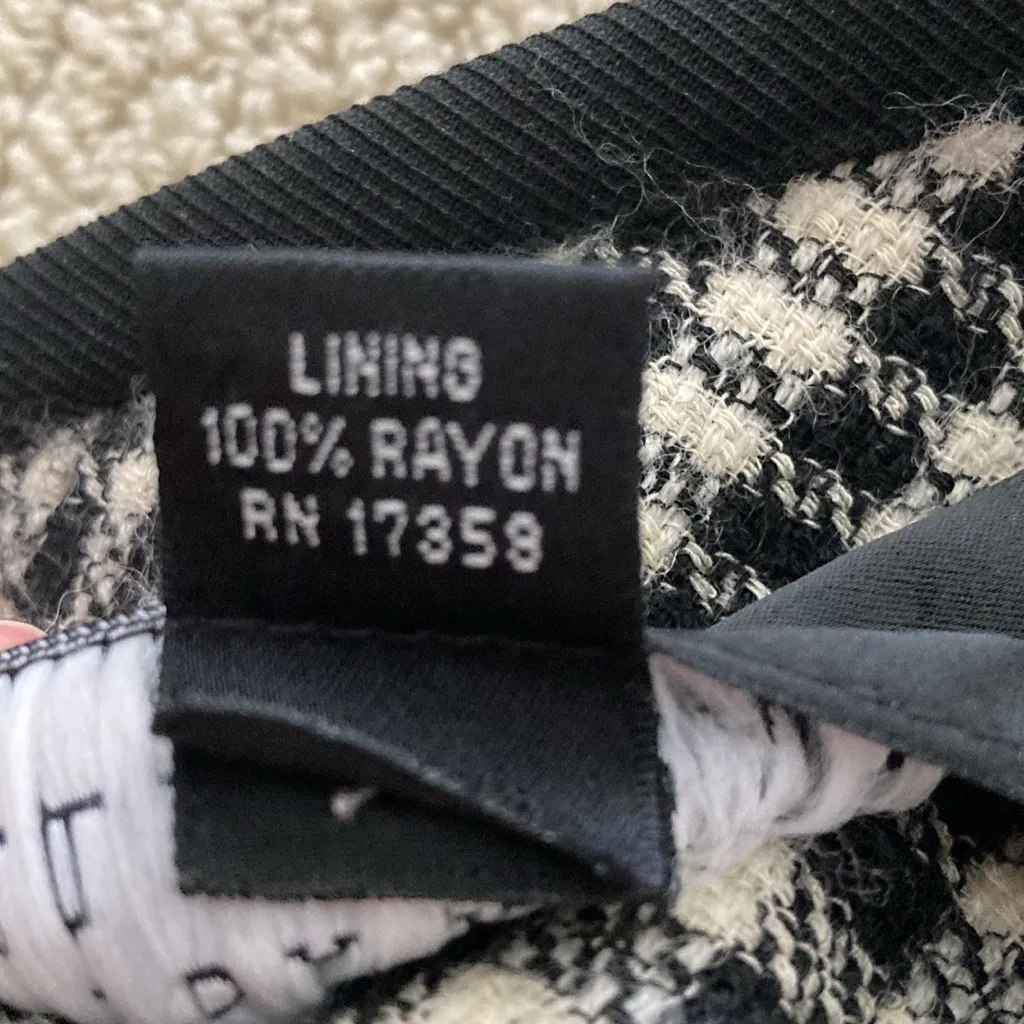 Linda Allard Ellen Tracy 100% Wool Coat Black White Tweed Style Tailored Size 14 - Image 9