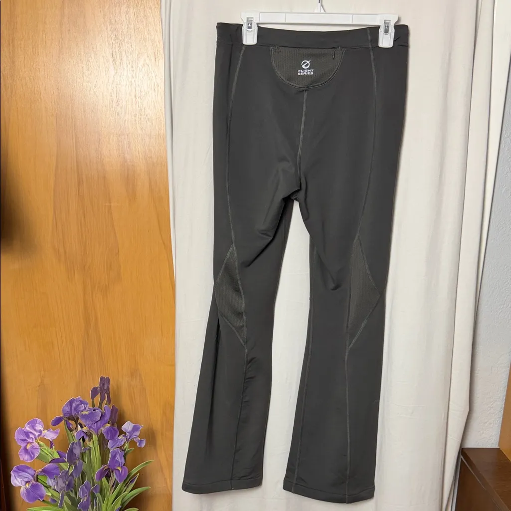 The North Face Women’s Gray Flight Series Active Pants Size Medium - Image 4