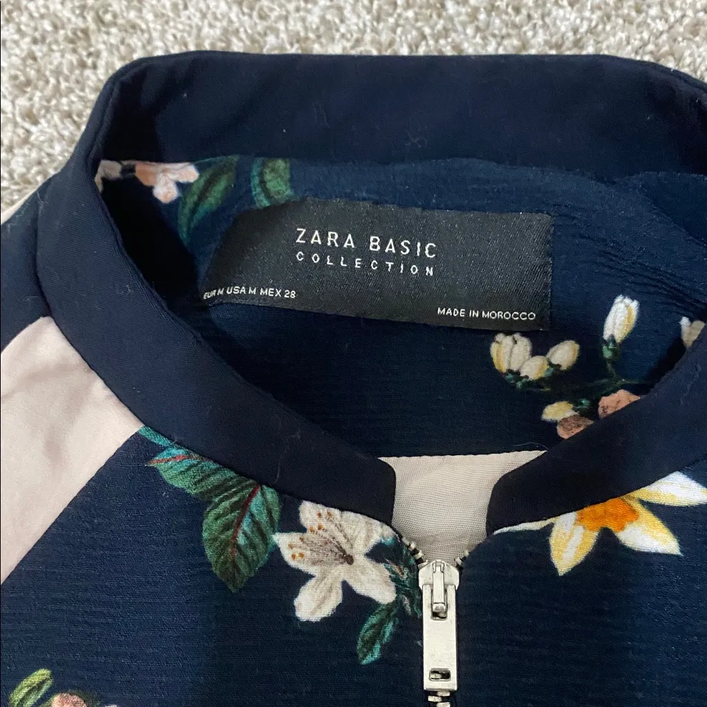 Zara Navy Floral Jacket with cream Sleeves - Image 3