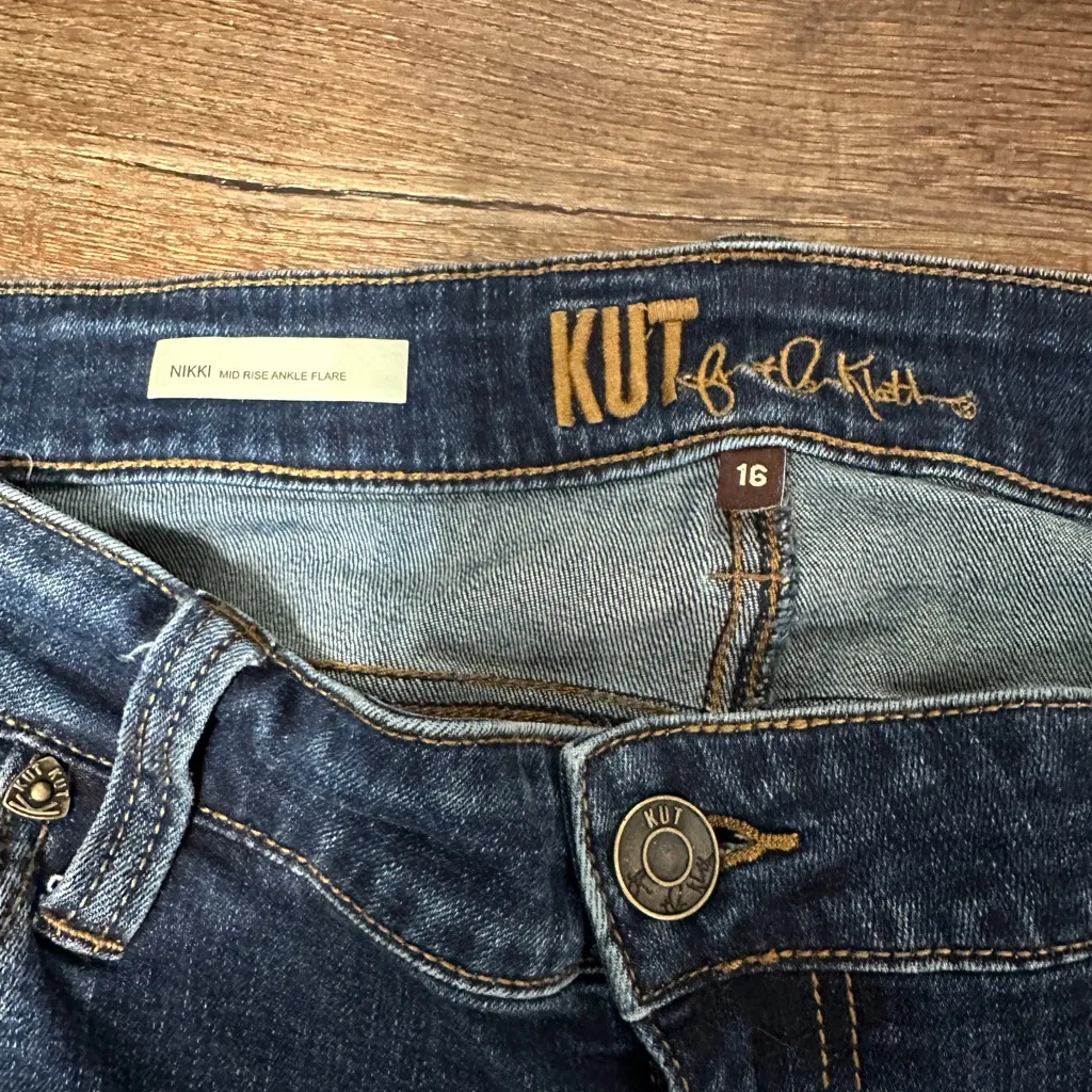 Kut from the Kloth Dark Blue Flare Jeans**‎ flawed gem - Image 3