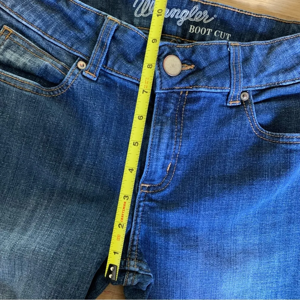 Wrangler  Bootcut Medium Wash Jeans 7 - Image 3