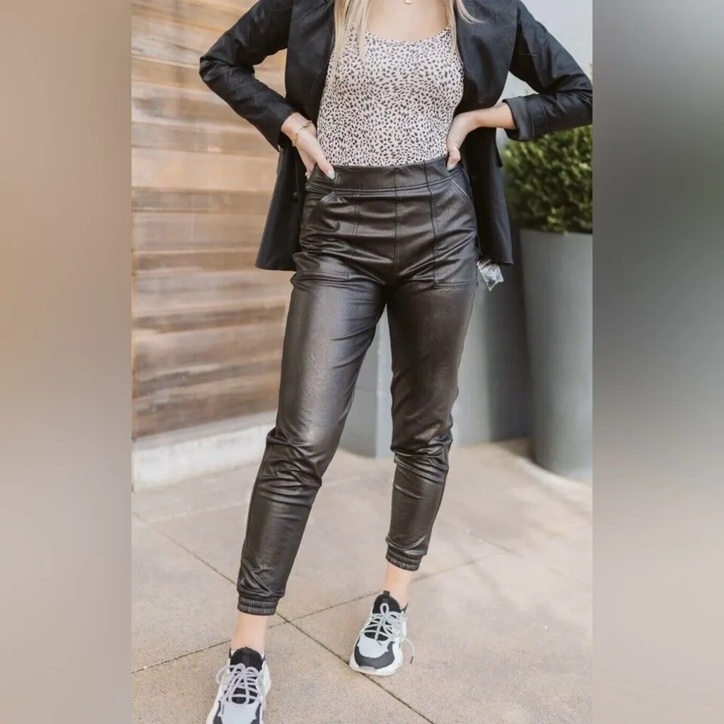 SPANX Leather-Like Faux Leather Jogger‎ Pants Joggers in Noir Black Size Medium - Image 4