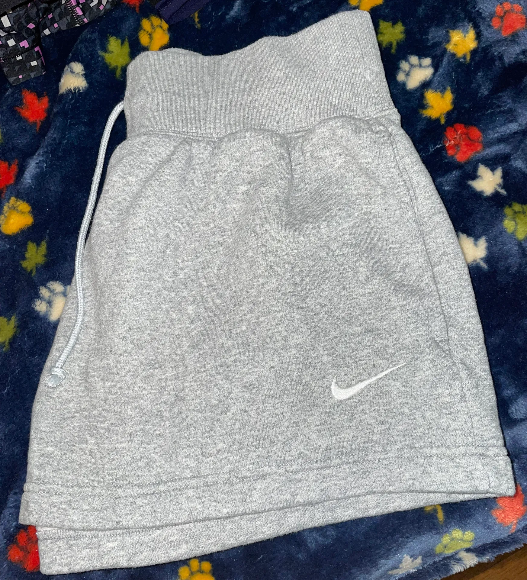 Gray Shorts - Image 5