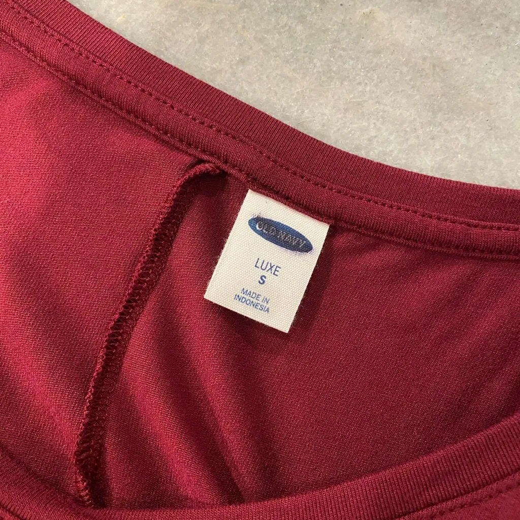 NWT Old Navy Luxe Size S Burgundy Scoop Neck Soft Flowy Stretch Tunic Tank Top - Image 11