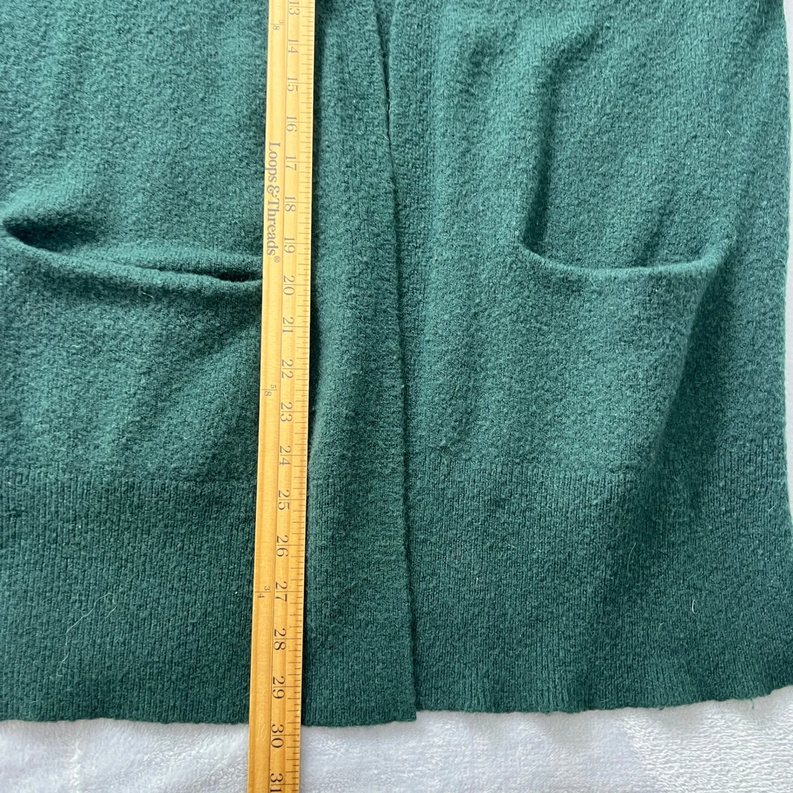 Madewell Kent Cardigan Sweater in Coziest Yarn Forest Green Medium Casual - Image 7