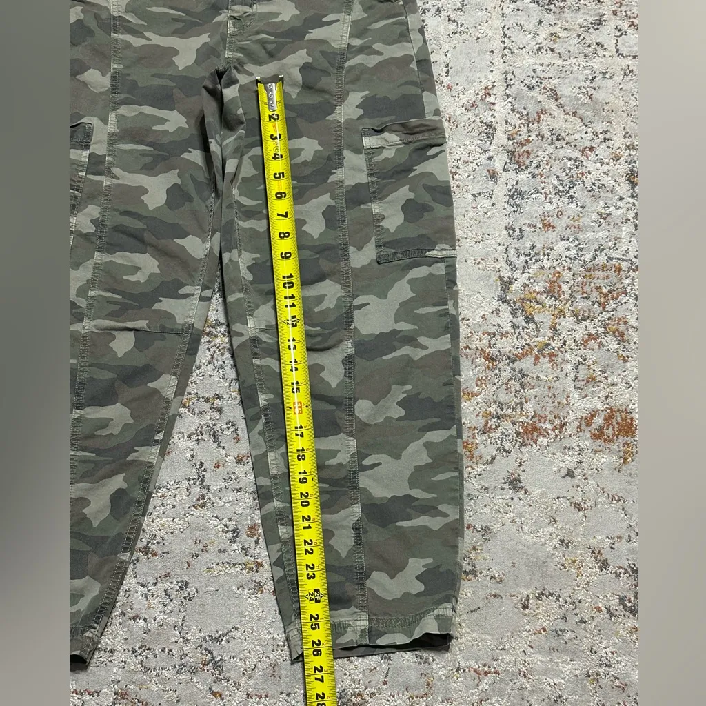 AMERICAN EAGLE Barrel Pants size 4 camo stretch - Image 5