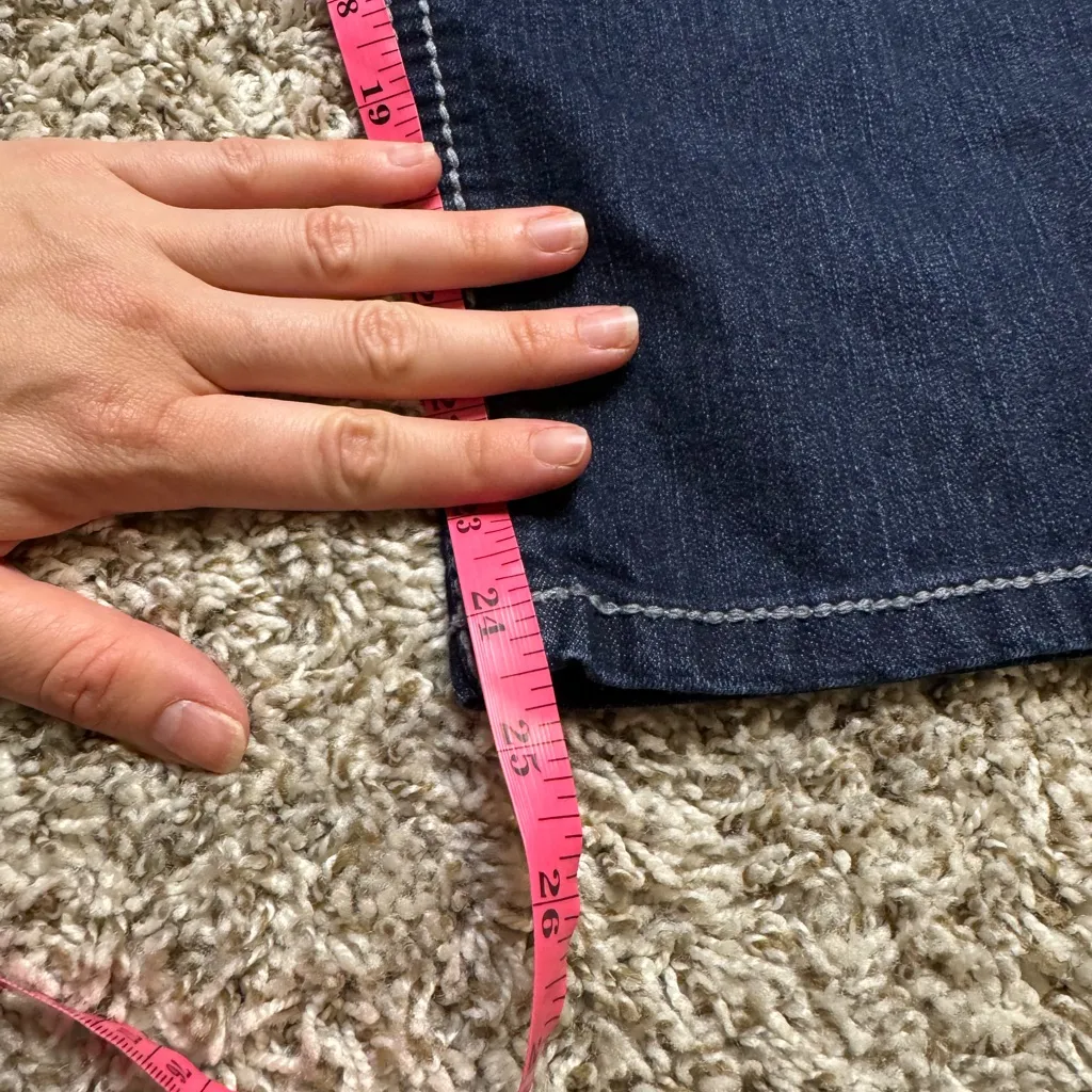 Nine West Jeans Date Night Fit Dark Wash Denim Cropped Bottoms Size 31/12 - Image 3