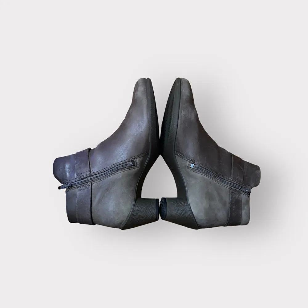 Ecco Tan Leather Booties  Size 7 - Image 5