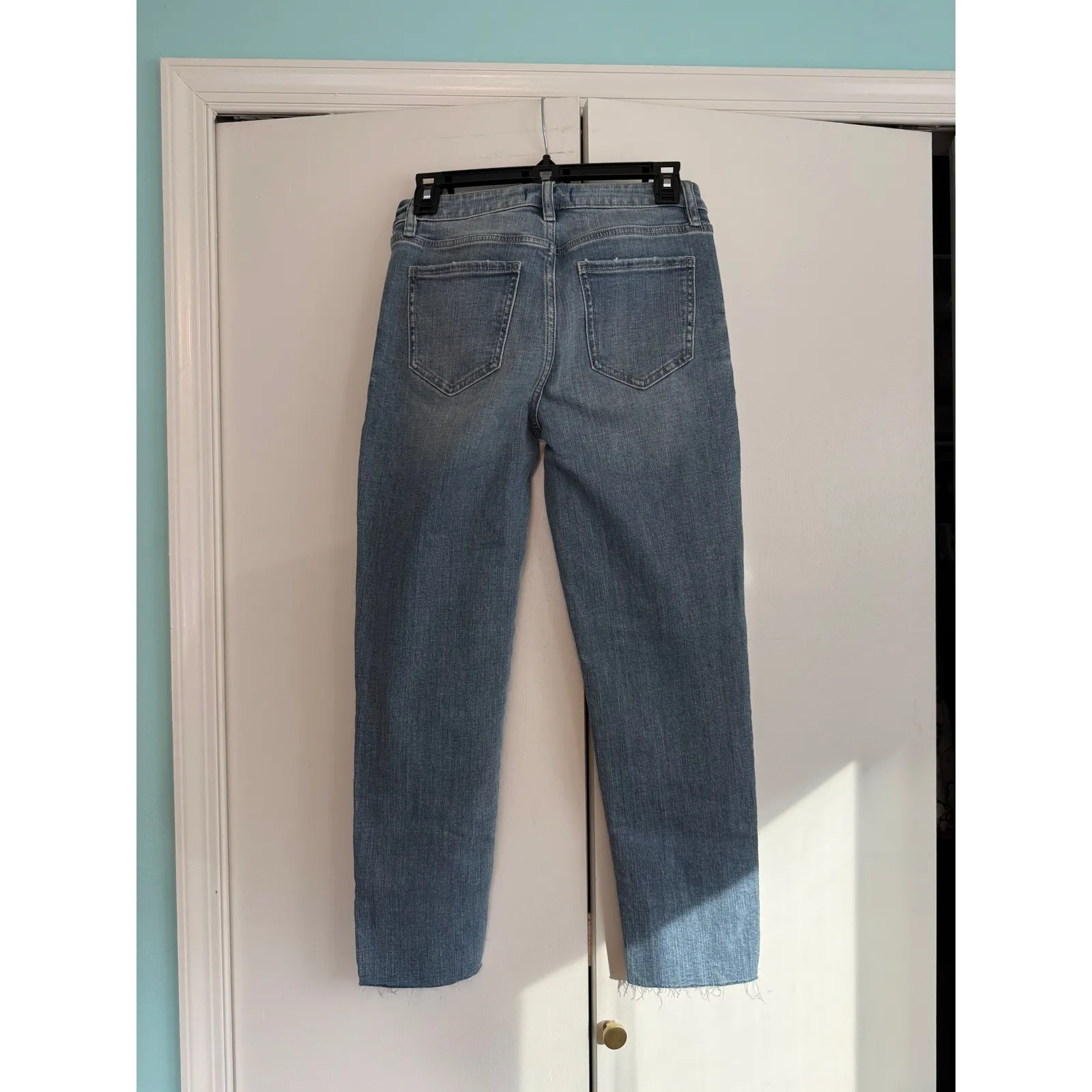 Studio Blue‎ Women's Distressed Denim Straight Leg Jeans Size 28 - Image 3
