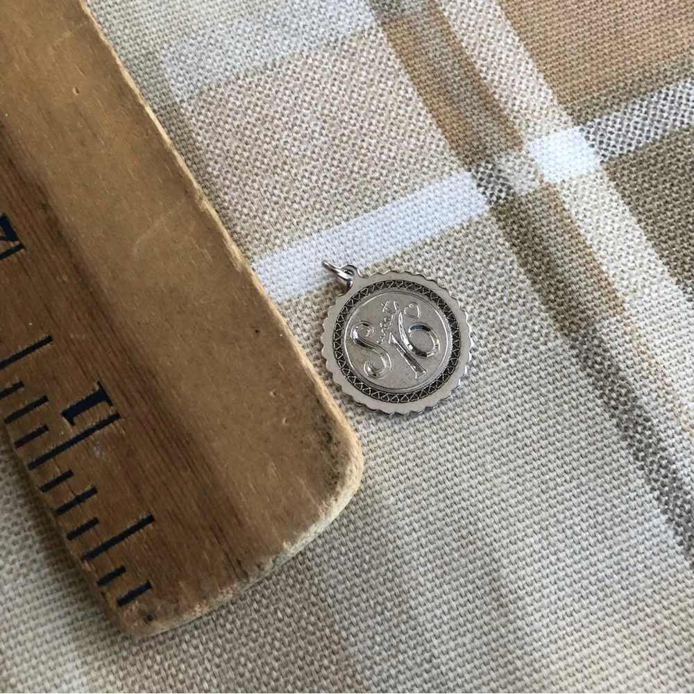 Vintage 925 Sterling Silver Sweet 16 Pendant - Image 4