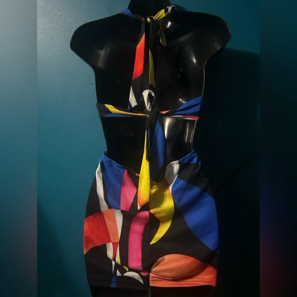 SHEIN Abstract Print Halter Ring Romper – Size XS - Image 4