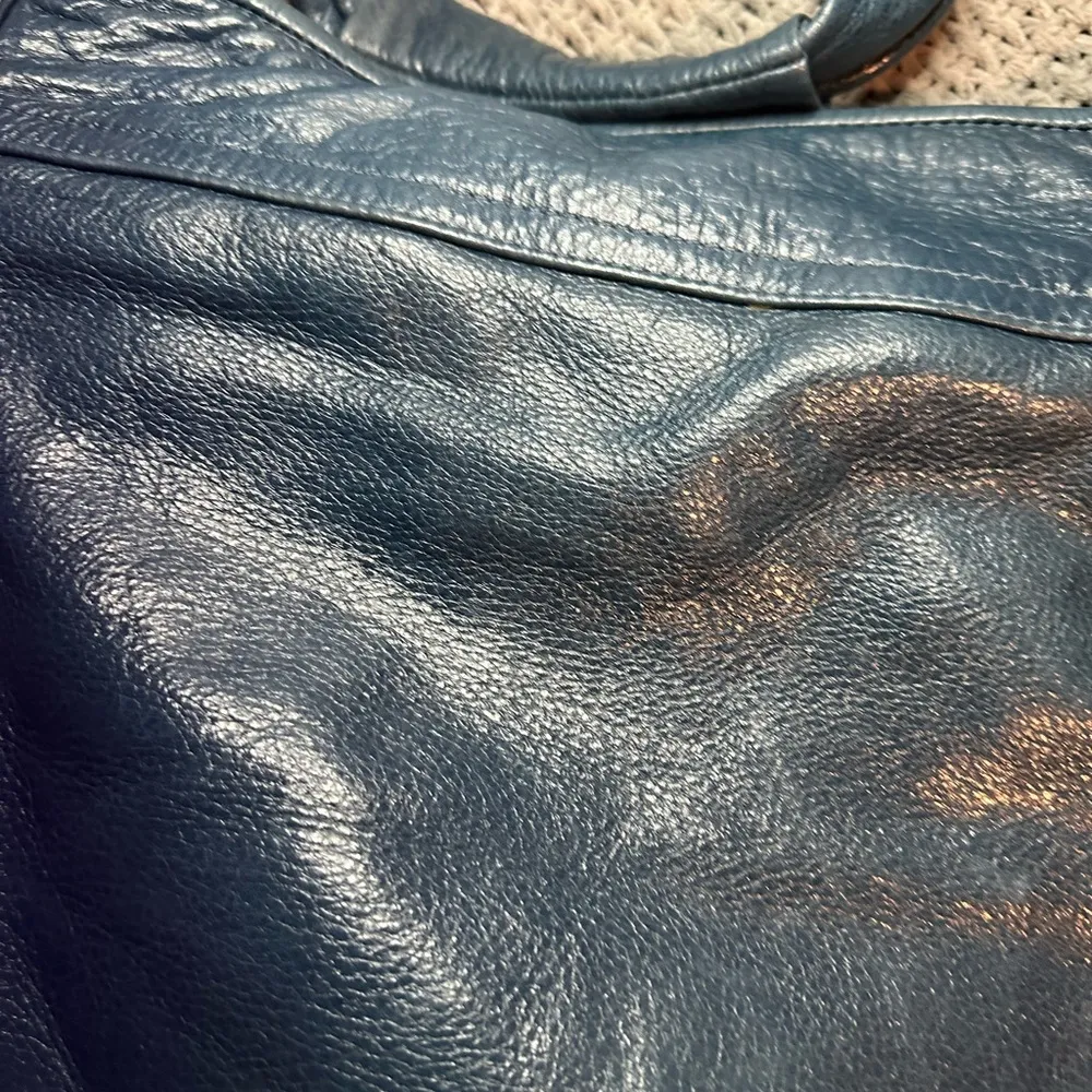 Large Gustto Designer Blue Leather Slouch Purse - Image 11