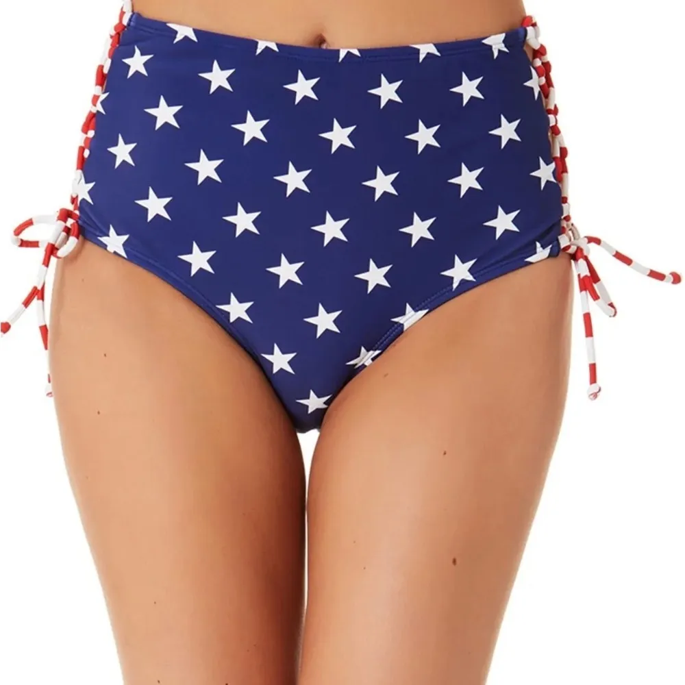 California Waves Blue and White Bikini with Star Pattern - Image 9
