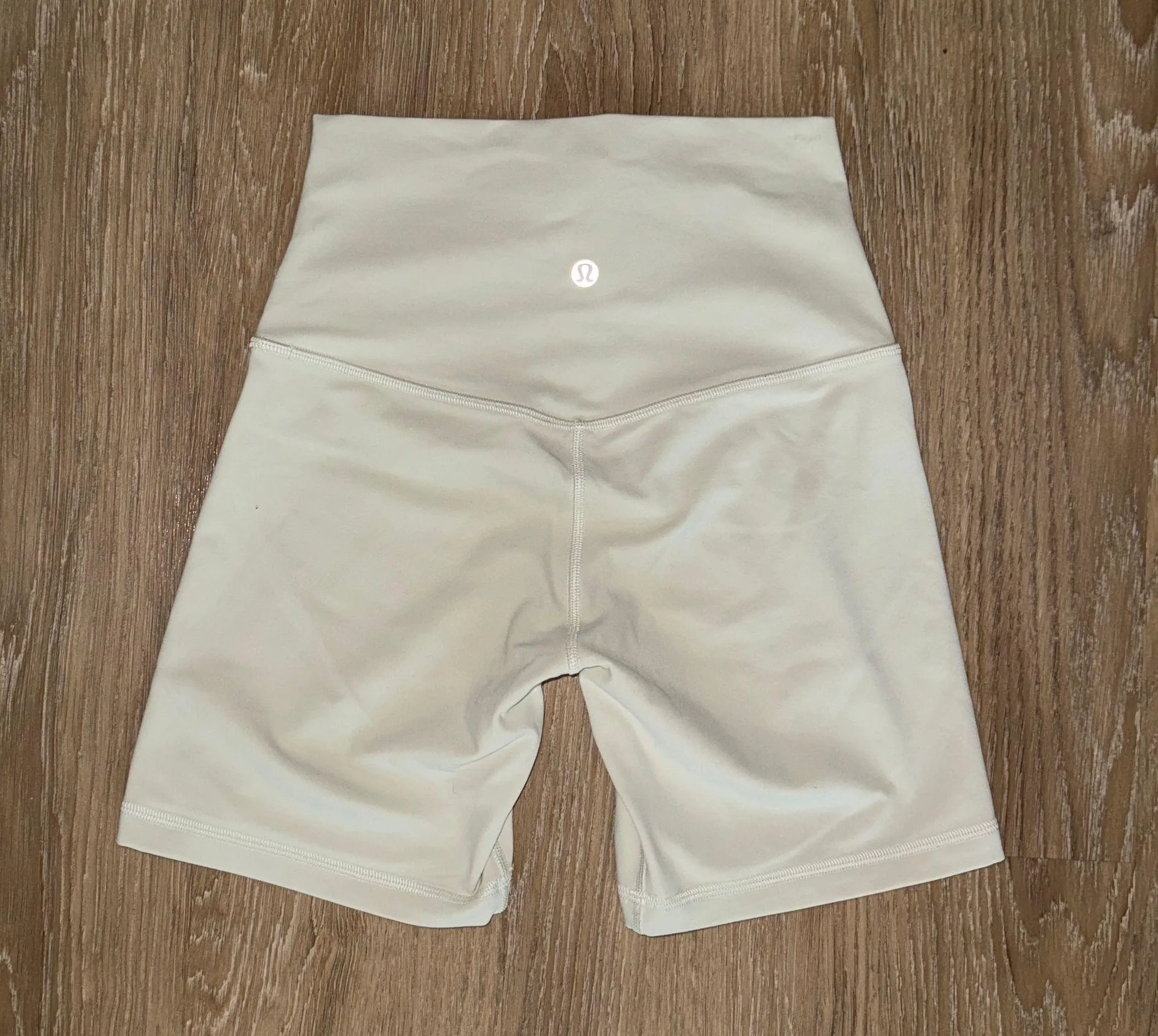 Align High-Rise Shorts - Image 2