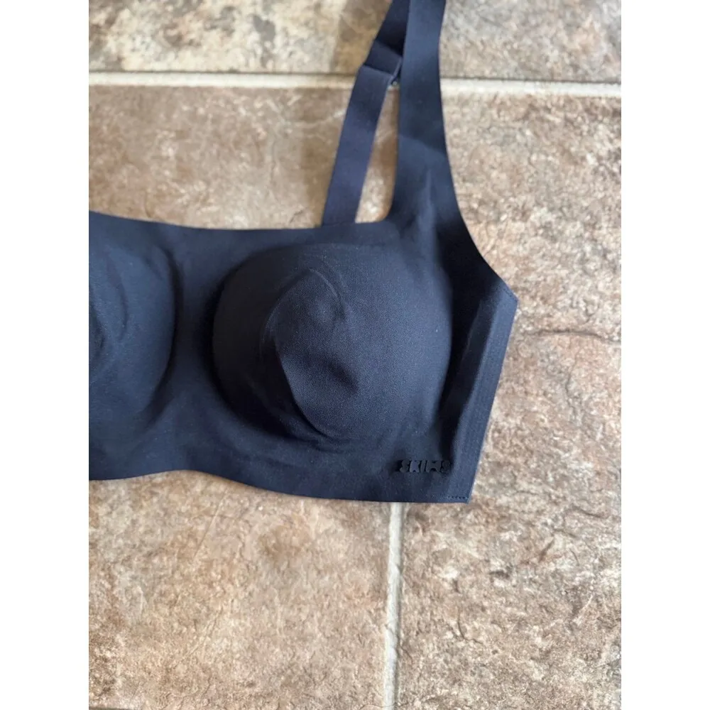 Skims Naked Scoop Bra Onyx Size XS - Image 4