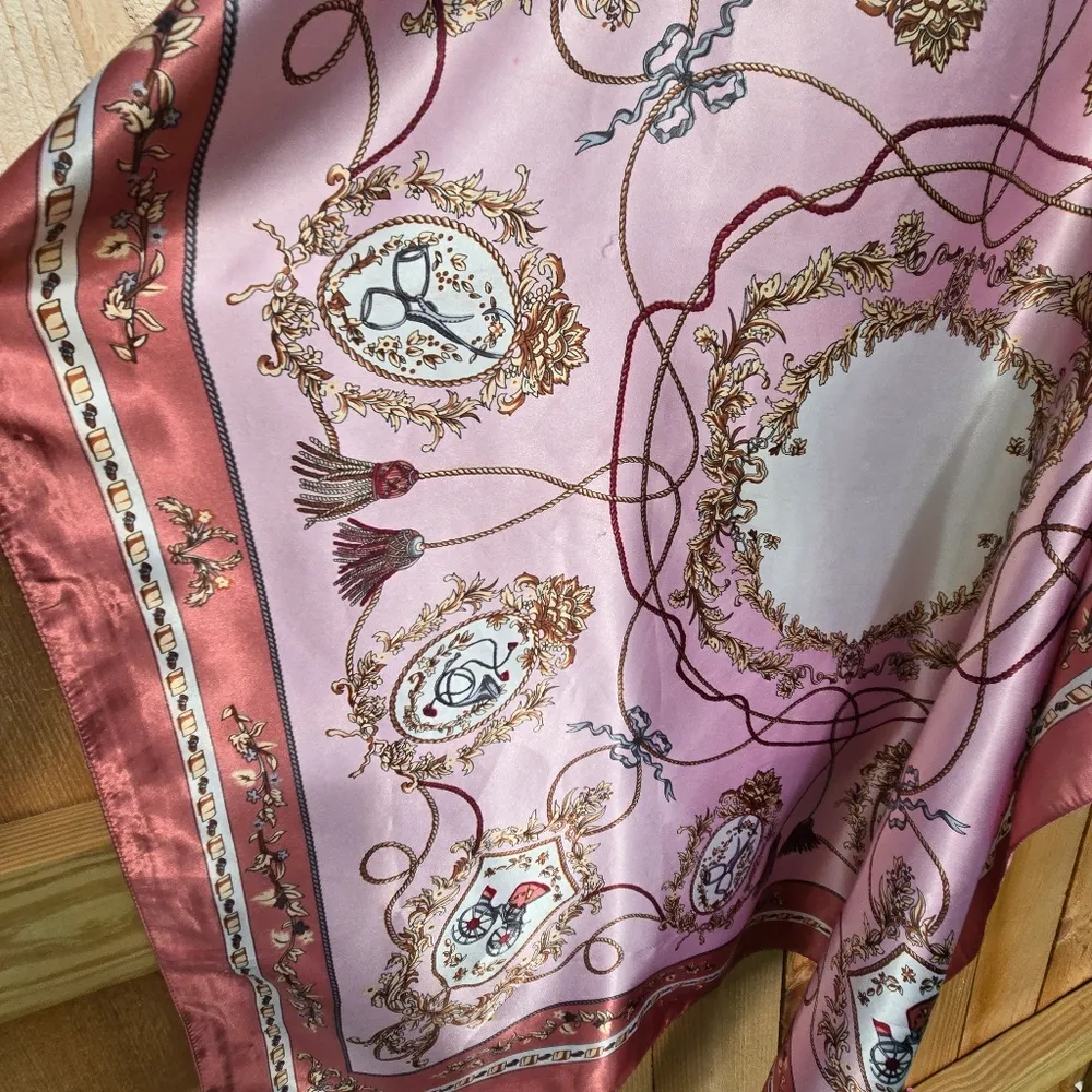 Large Silk - Image 5