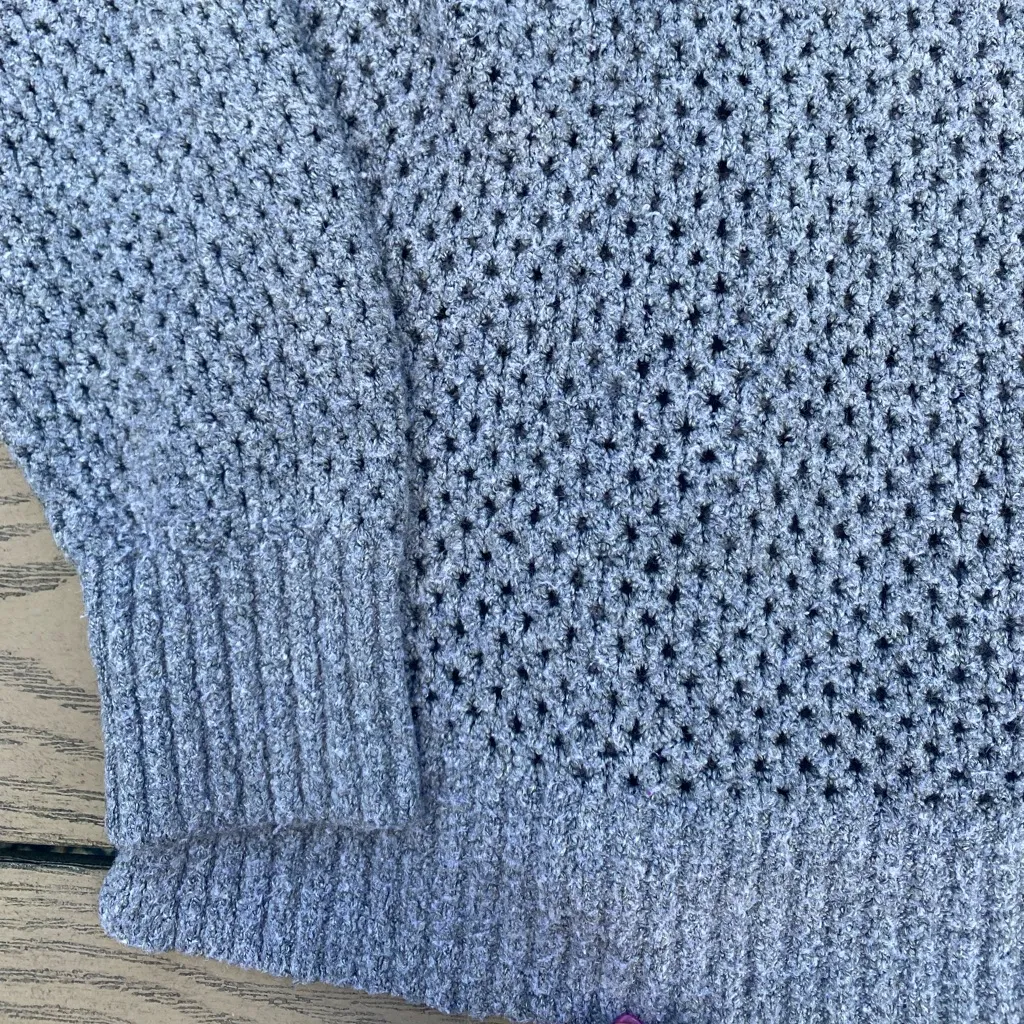 Aerie small grey chunky v neck sweater open knit cozy oversized - Image 5