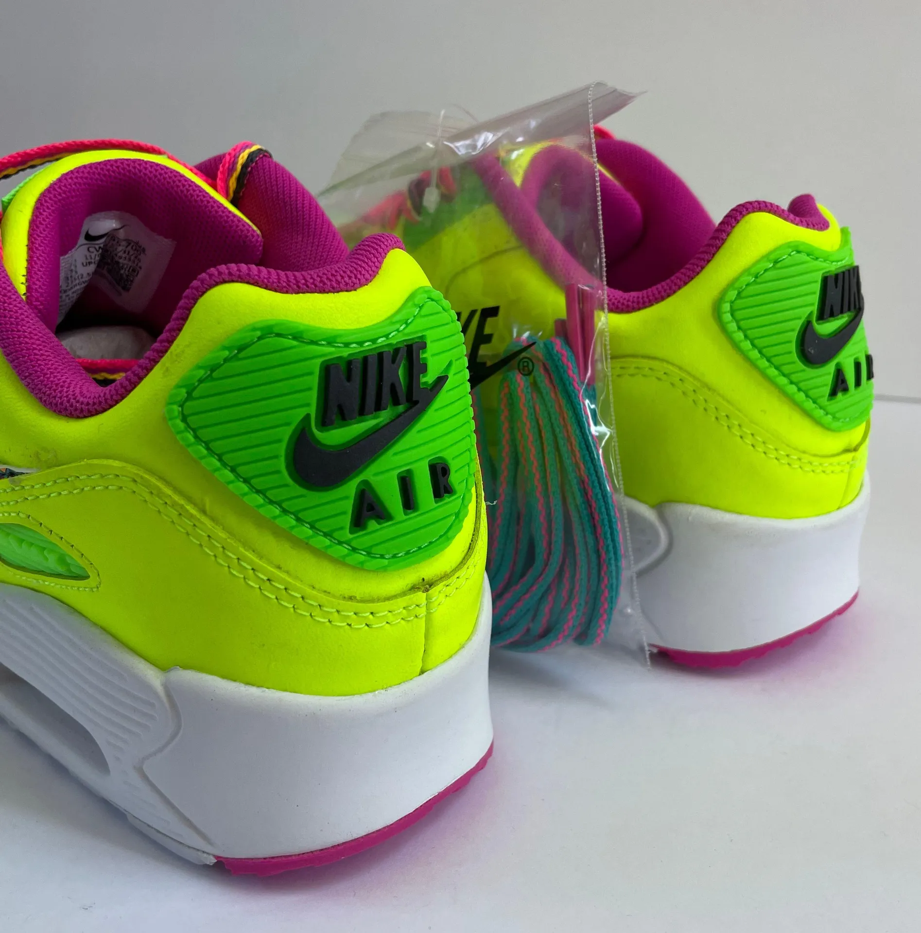 Air Max 1 Shoes - Image 3