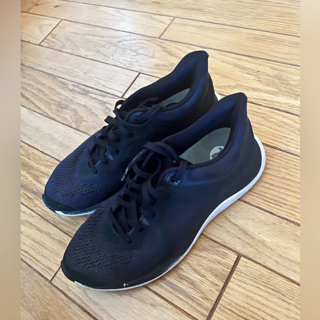 Lululemon - Women’s Chargefeel Low Workout Sneakers - Image 2