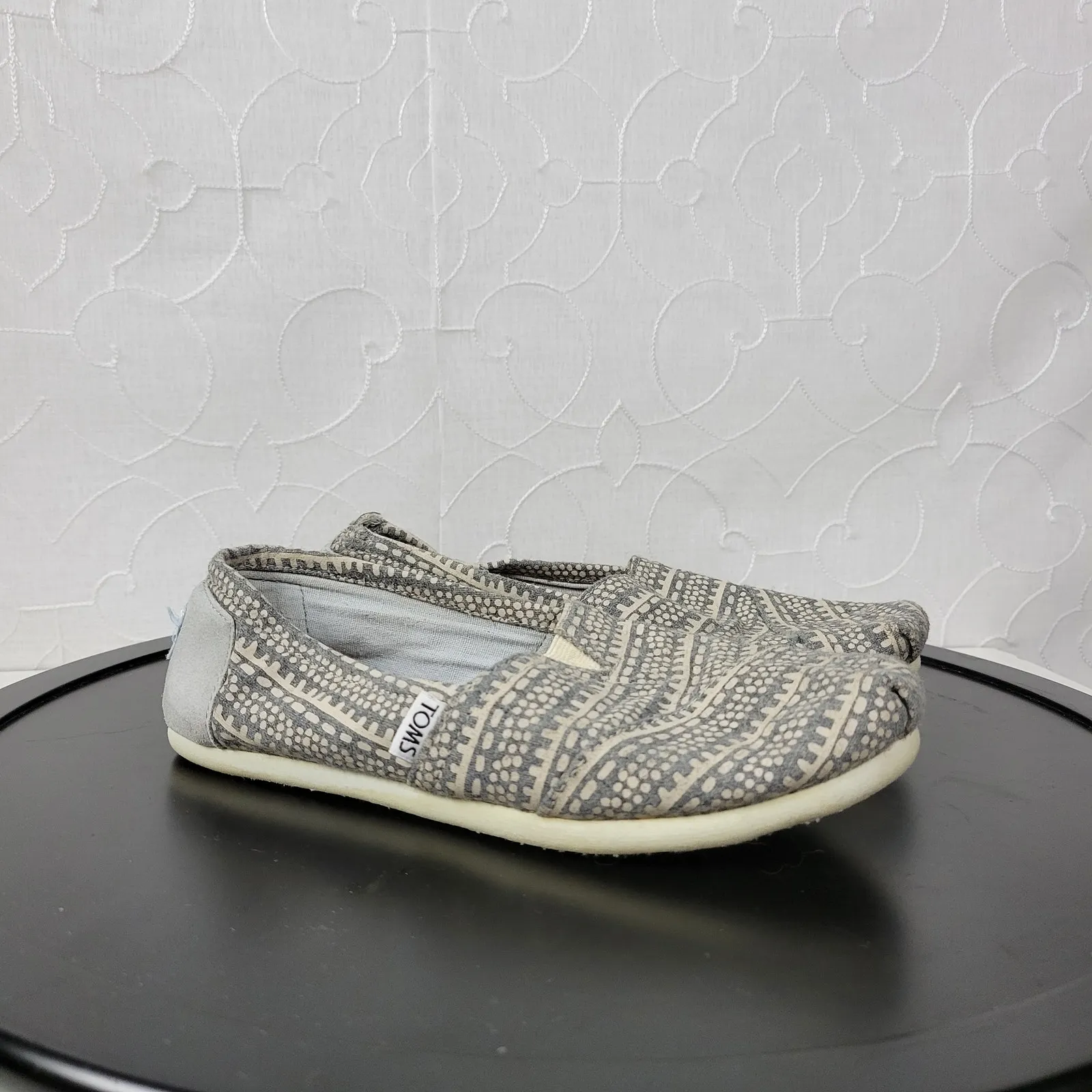 Toms Classic Womens Shoes Size 7 Light Gray Printed Wool Canvas Slip‎ On Flats - Image 3