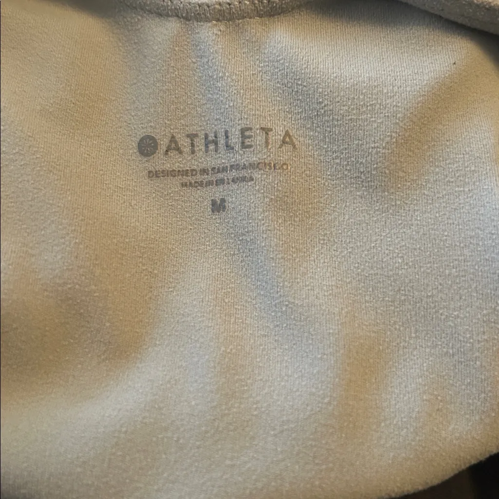 Athleta Conscious Crop Top Sage sz M - Image 5