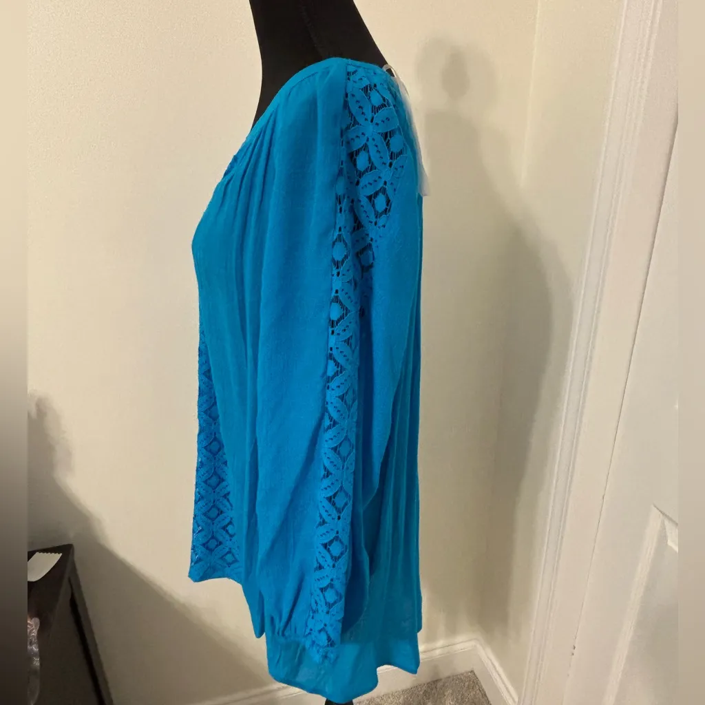 Counterparts Vibrant Blue Women's lightweight long sleeve blouse Size 1X - Image 4