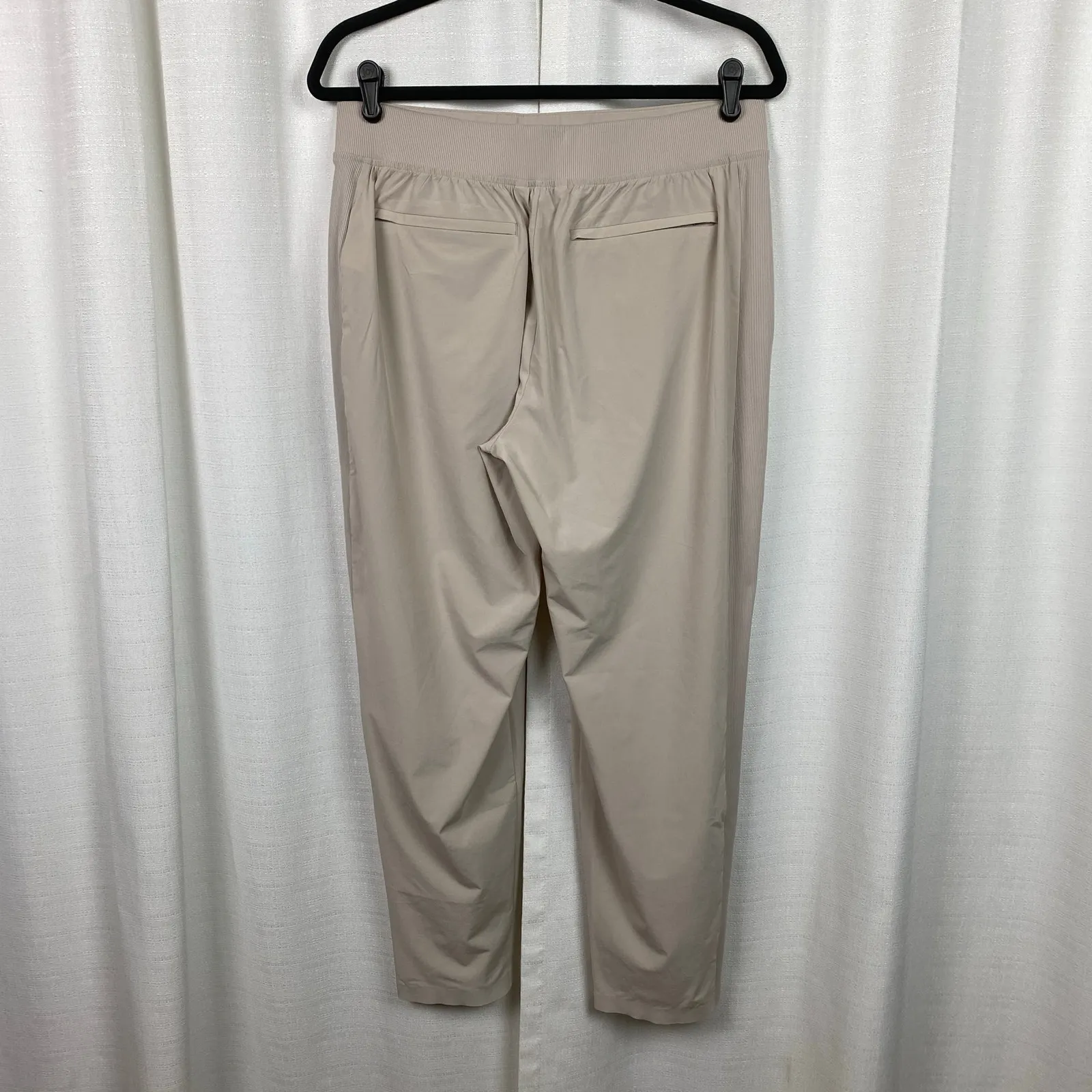 Athleta Beige Cream Brooklyn Ankle Pants Sz.12 - Image 11