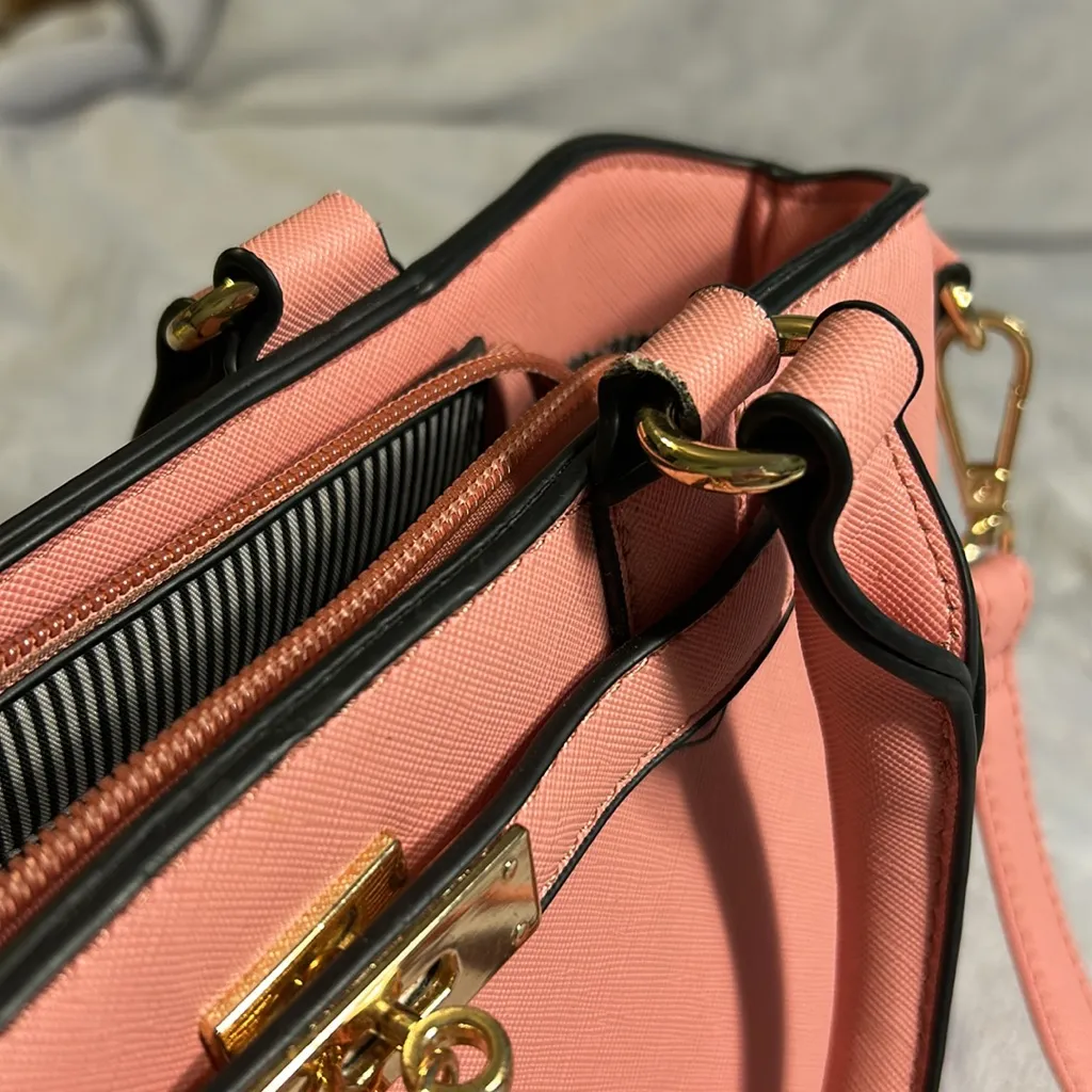 Pink Handbag with Tassel - Image 12