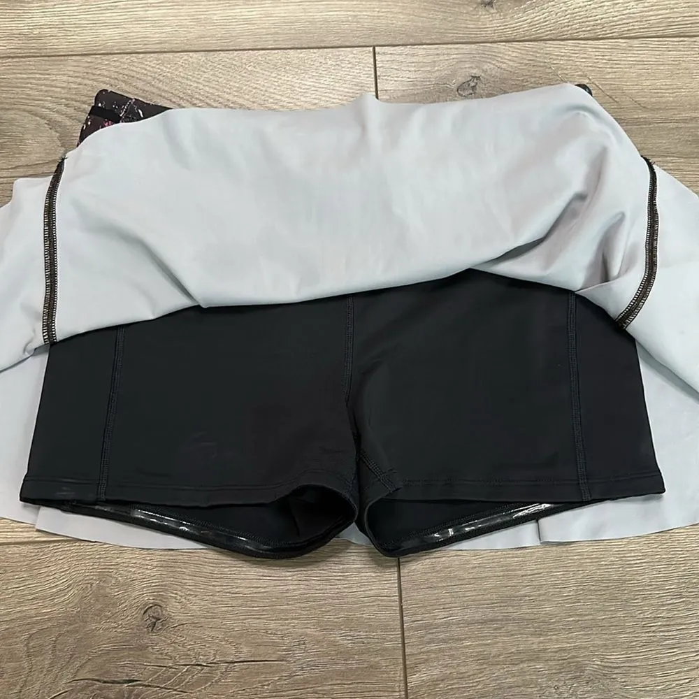 Athleta‎ 12” Match Point Tennis Skort Brown City Lights Print Size Medium - Image 7