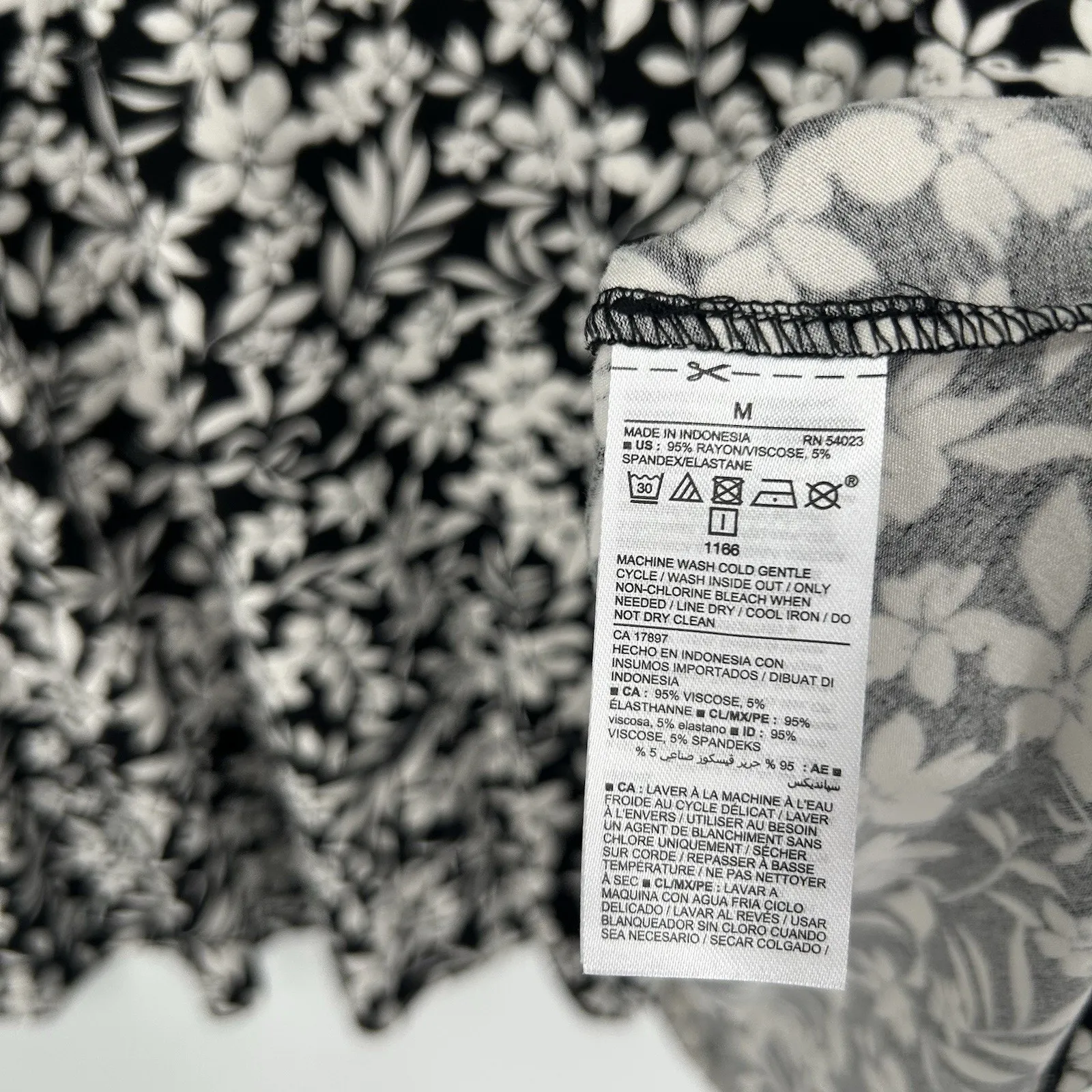 NEW Old Navy Knit Floral Swing Dress Black Cream Boho Short Sleeve Size M - Image 9