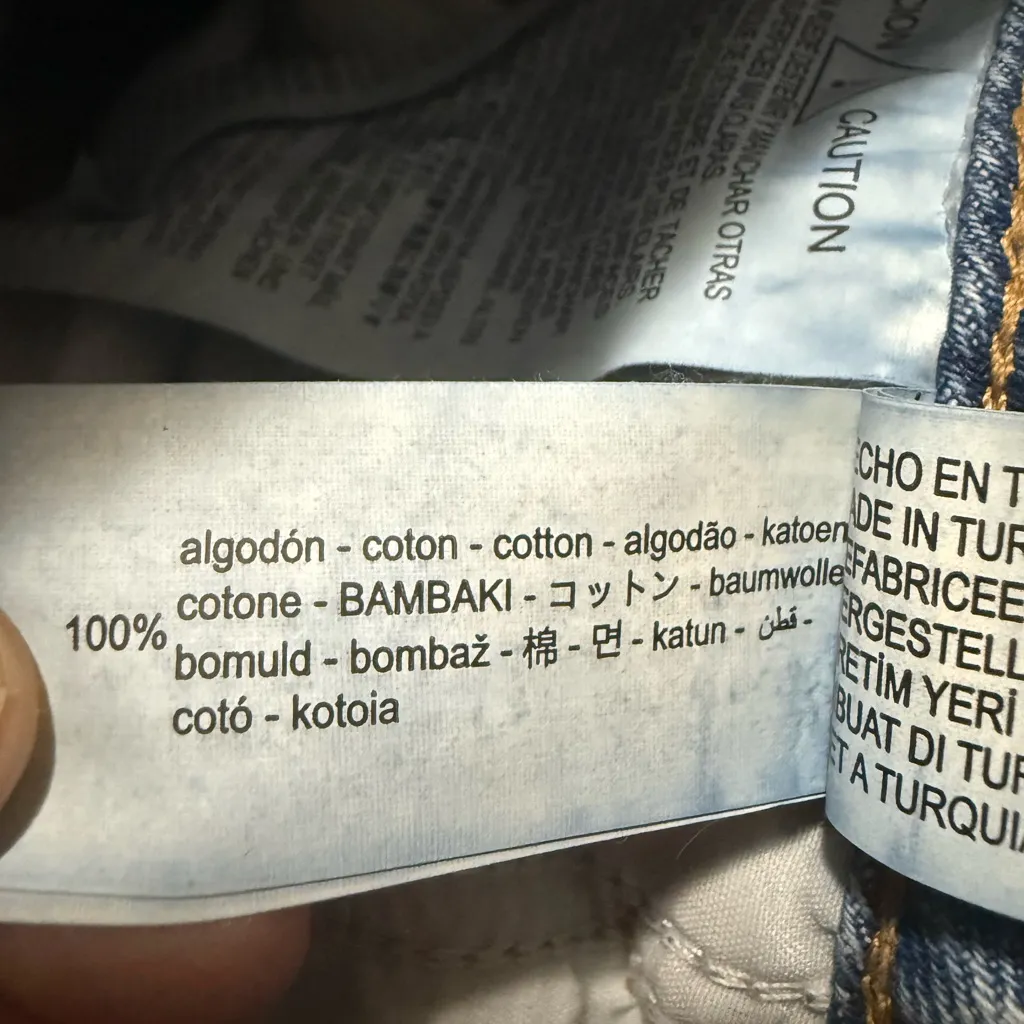 ✨ ZARA High-Rise Wide Leg Jeans – Light Wash – Size 2 - Image 4