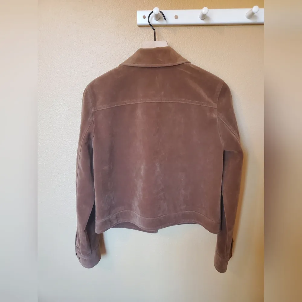 NWOT Levi's Women's Vintage Inspired Faux Suede Modern Trucker Jacket SMALL - Image 4