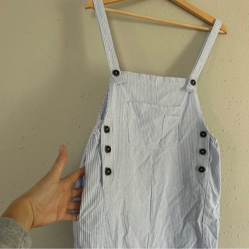 🦋 White Blue Striped Overalls Lightweight Casual Medium - Image 3