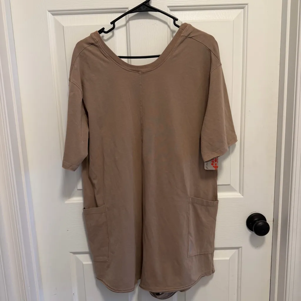 FREE PEOPLE Hot Shot Tee Romper in Mocha Latte Size Medium - Image 2